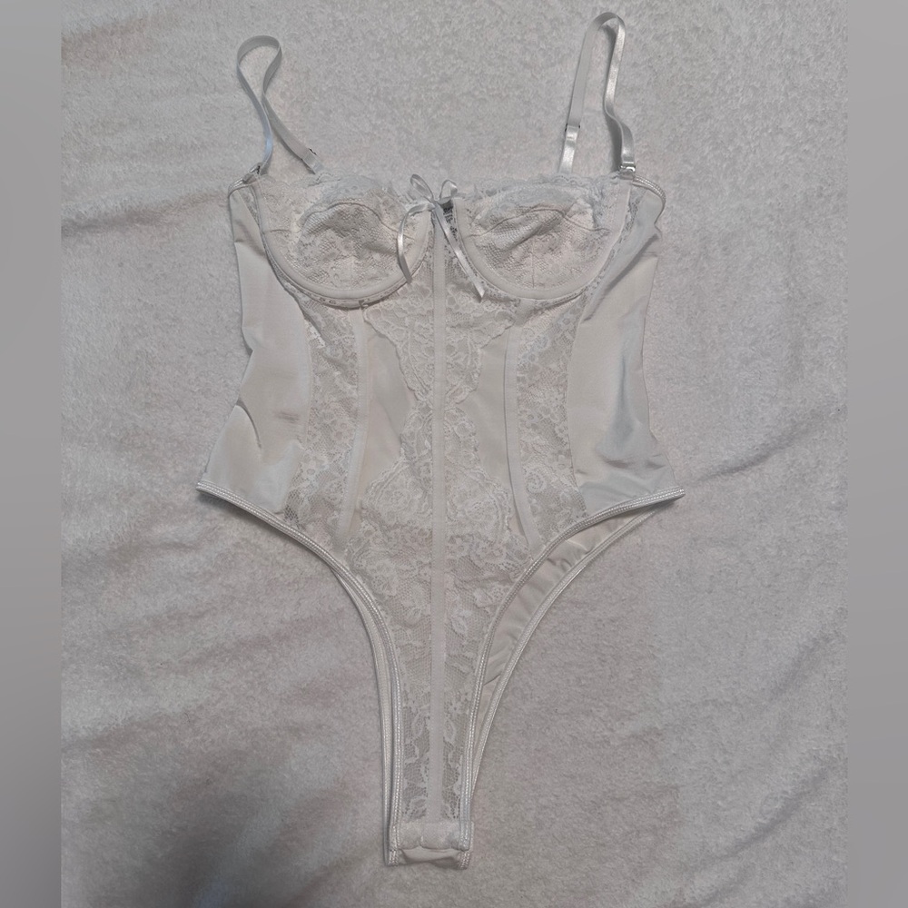 SHEIN White Lace Bodysuit
